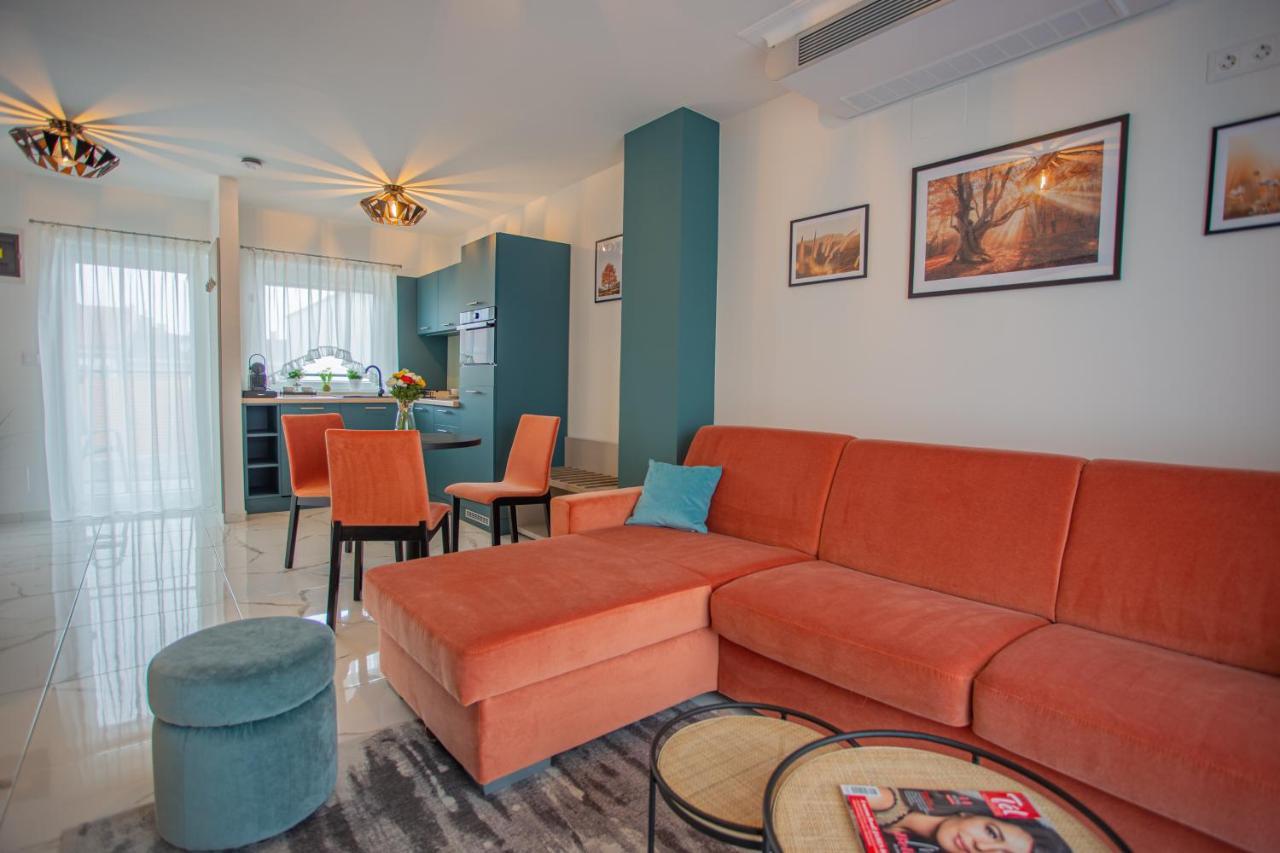 Viktoria Apartman Gyula Exterior foto
